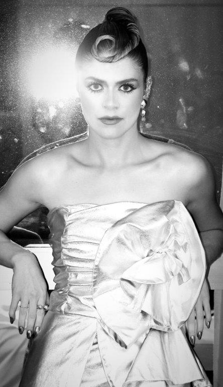 Isadora_Bastos_usa_Lilly_Sarti_e_Hector_Albertazzi_no_Baile_da_Vogue_Reprodução_Instagram