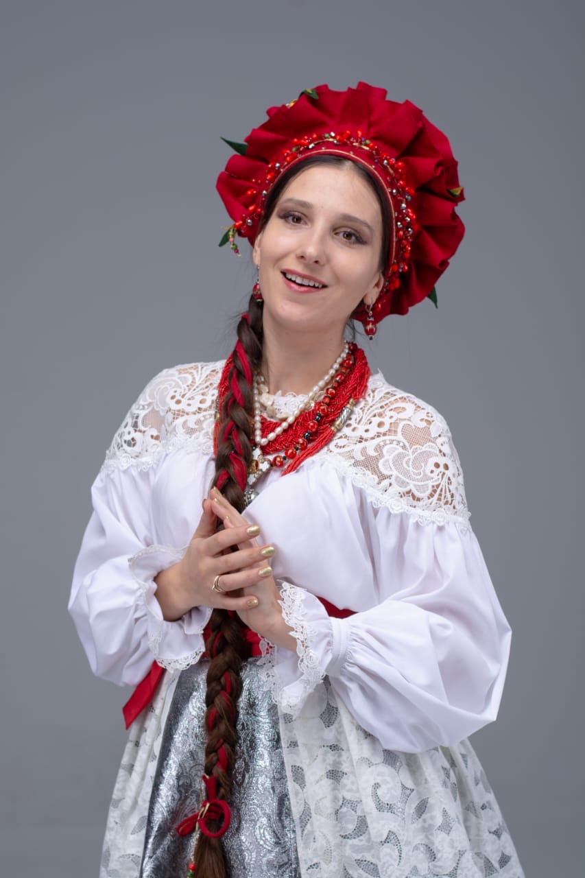 A_cantora_ucraniana_Ruslana_Lotsman_estará_presente_na_7ª_Poltavskyi_Yarmarok_Foto_Divulgação