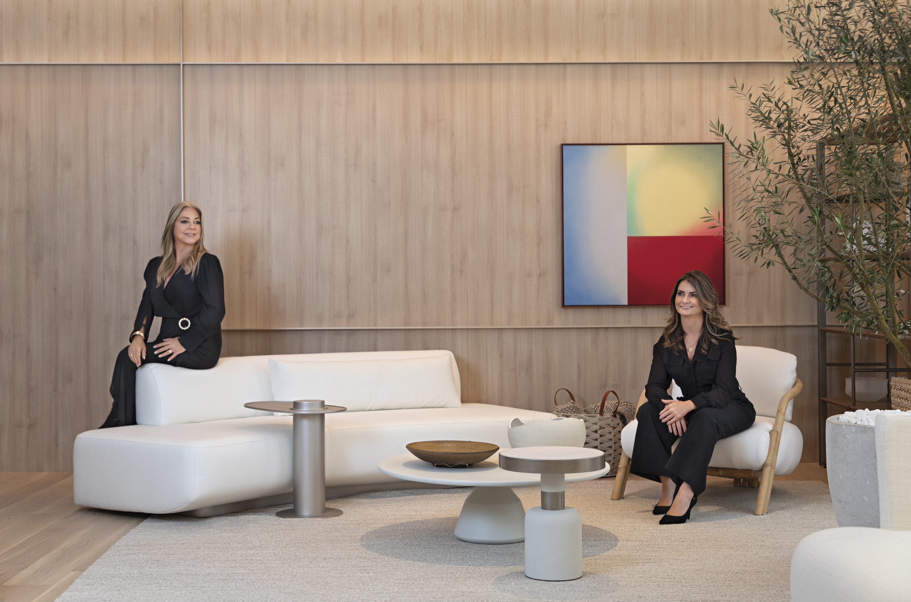 Elaine Zanon e Claudia Machado - Mostra Artefacto Curitiba - Credito Eduardo Macarios (3)