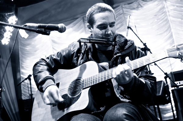 renato-ximu_Credito_foto_estudio_Old_Black_-_divulgaçao