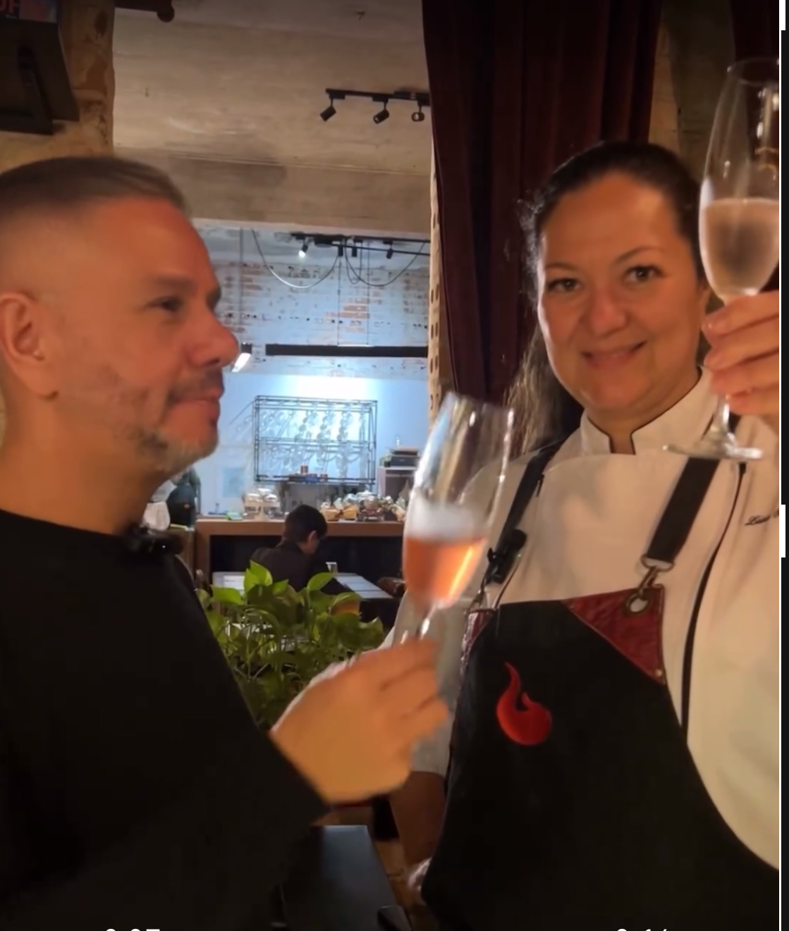 Rodrigo Roza e a Chef Livia Santin - Foto Mario Nicolau