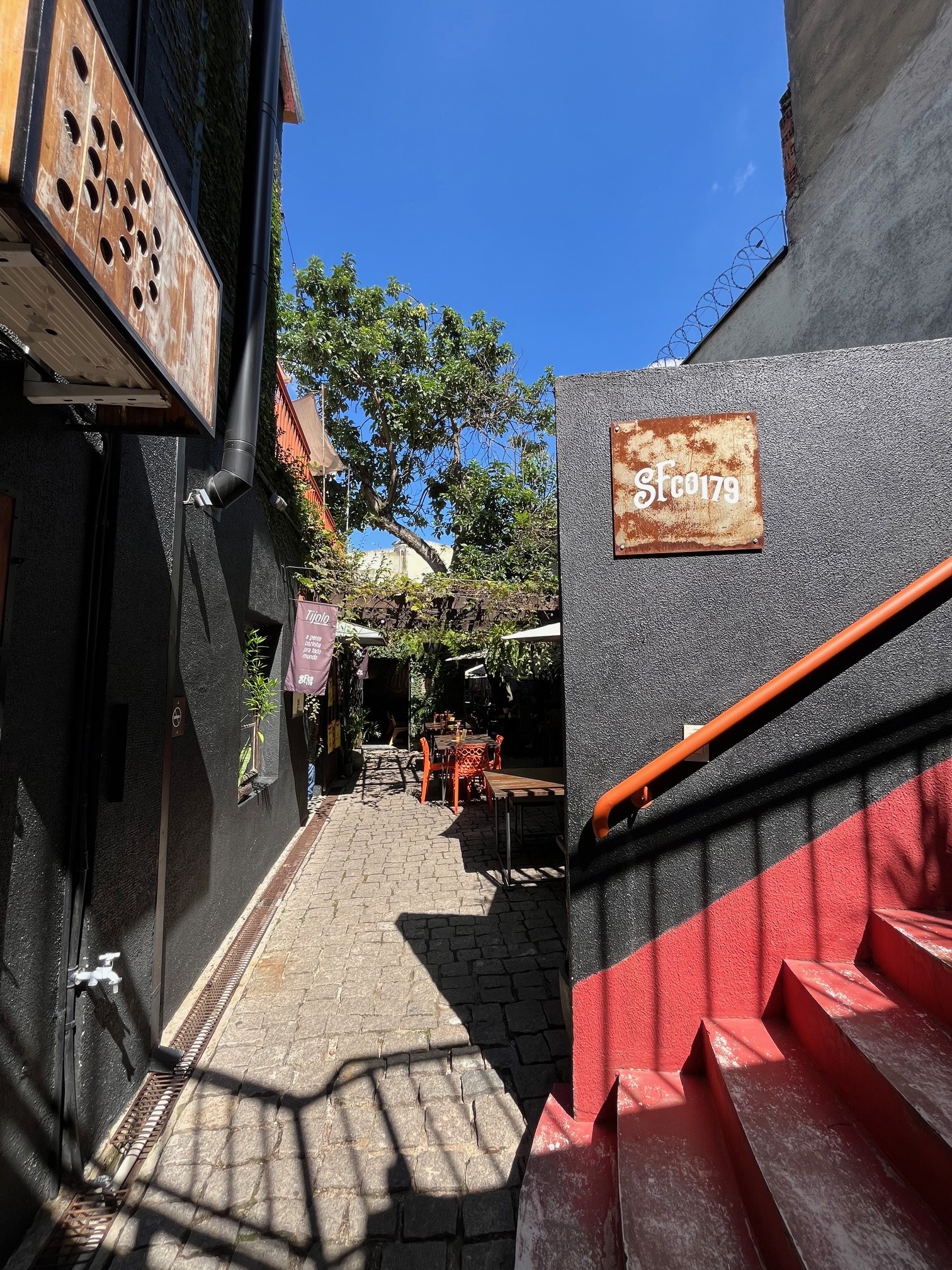 Tijolo - Entrada varanda Foto Bárbara Magalhães